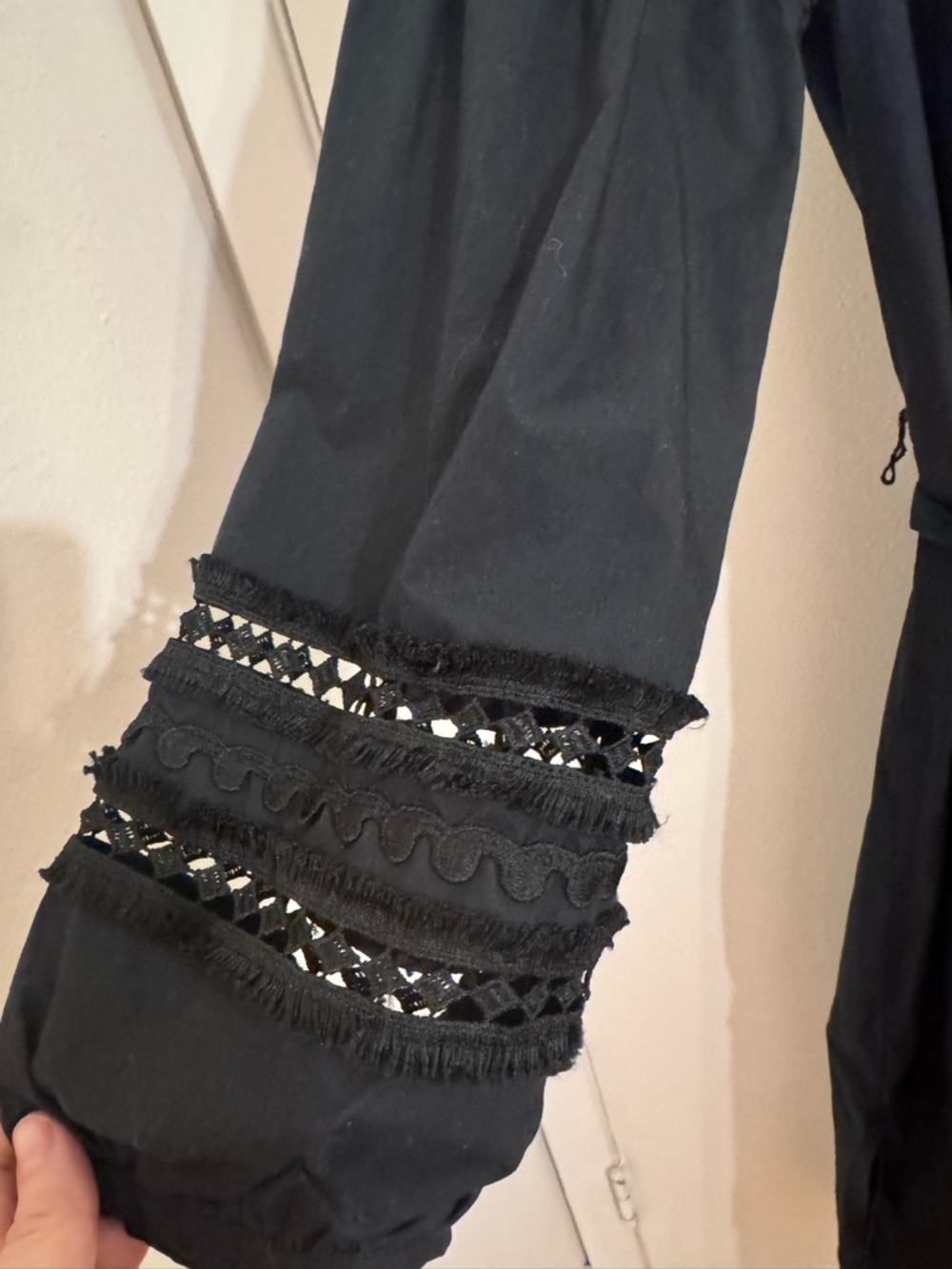 Who What Wear Black Long Sleeve Tie-Waist Midi Dress - Picture 6 of 9